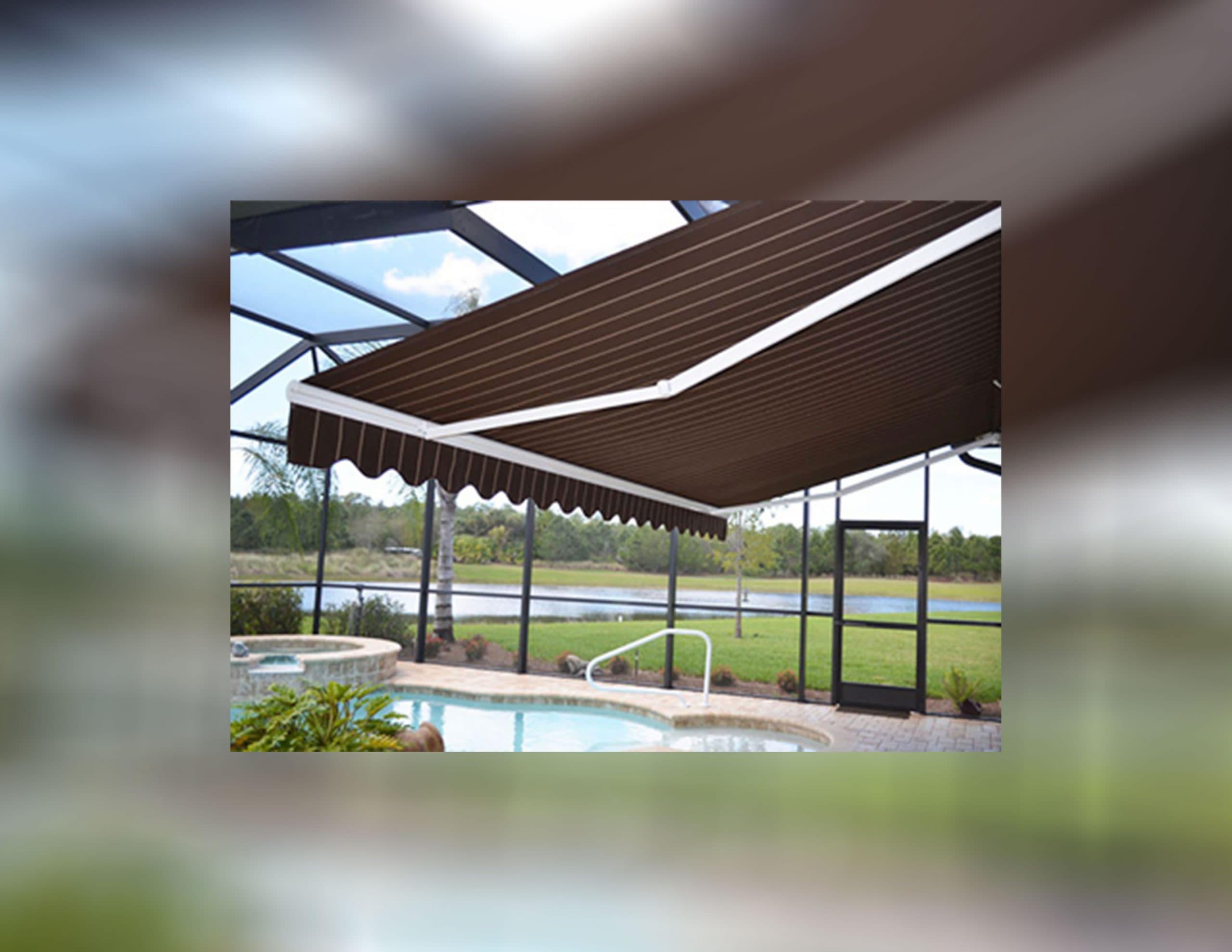 Retractable-Awning